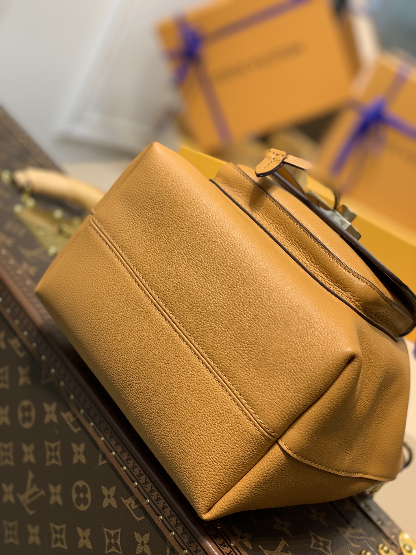 Louis Vuitton Lockme Bucket-20*13*22CM Louis Vuitton Lockme Bucket-20*13*22CM