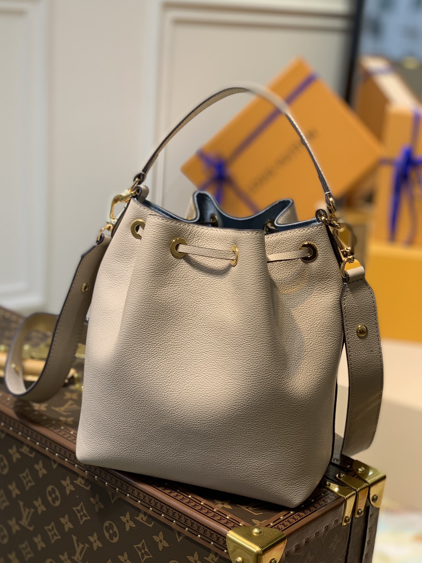 Louis Vuitton Lockme Bucket-20*13*22CM Louis Vuitton Lockme Bucket-20*13*22CM