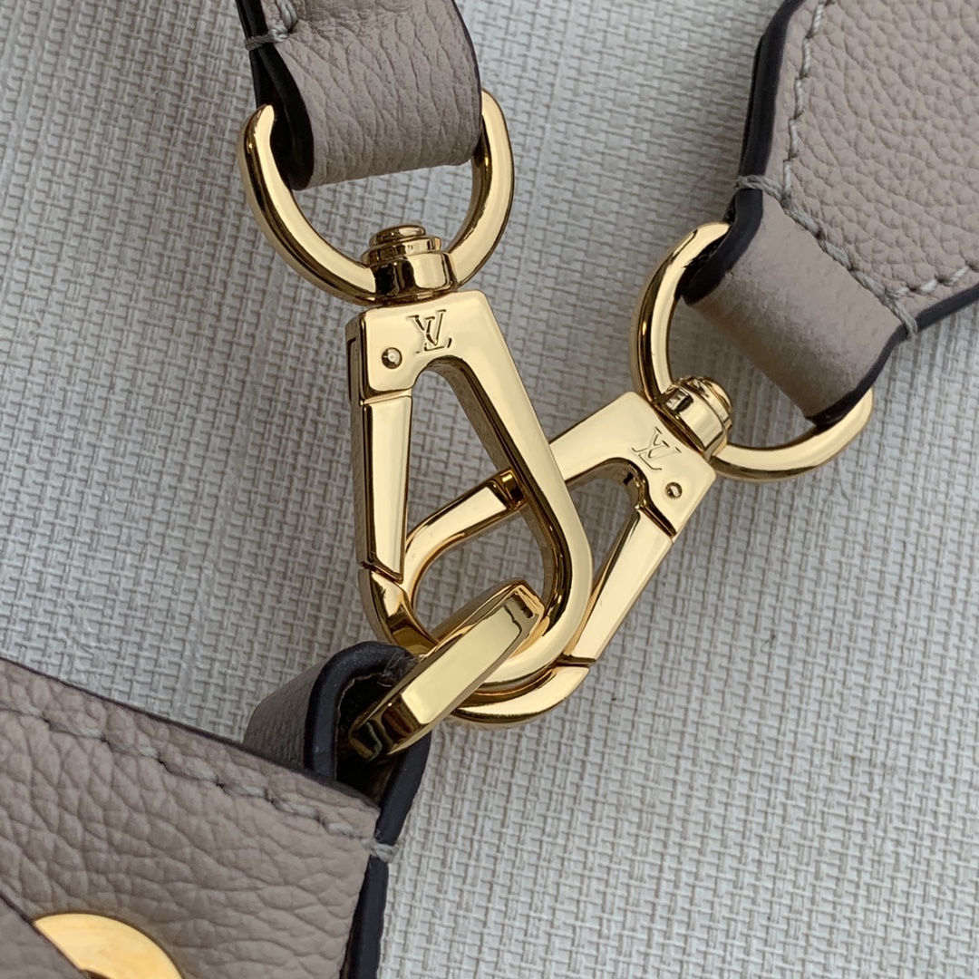 Louis Vuitton Lockme Bucket-20*13*22CM Louis Vuitton Lockme Bucket-20*13*22CM
