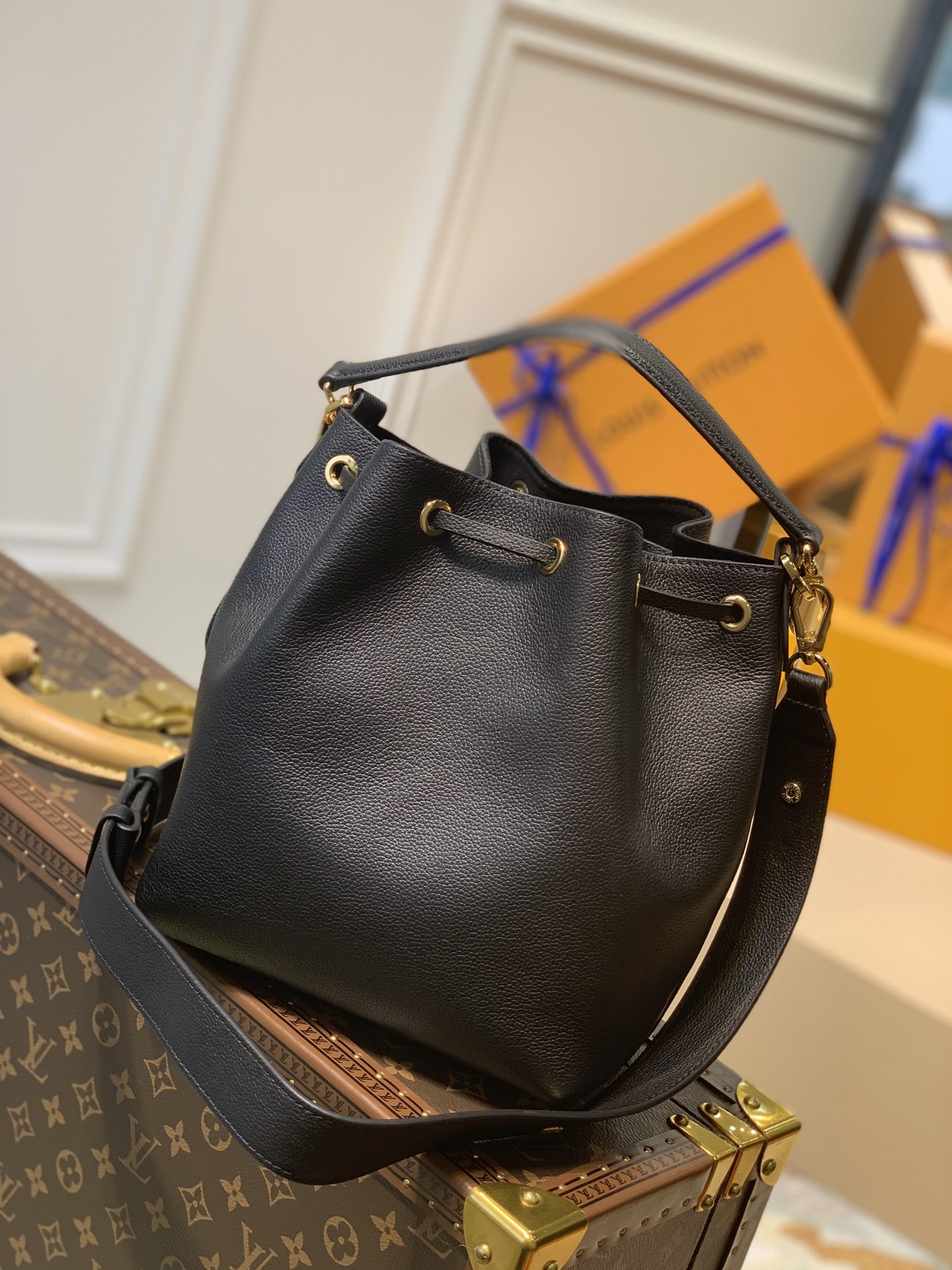 Louis Vuitton Lockme Bucket-20*13*22CM Louis Vuitton Lockme Bucket-20*13*22CM