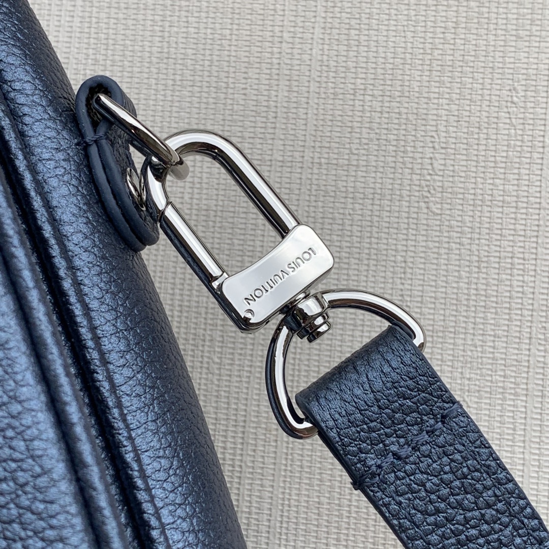 Louis Vuitton Pochette Metis Handbags-Navy Blue-25*19*7CM