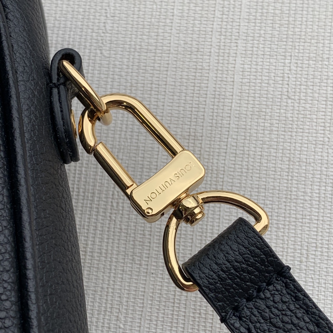 Louis Vuitton Pochette Metis Handbags-25*19*7CM