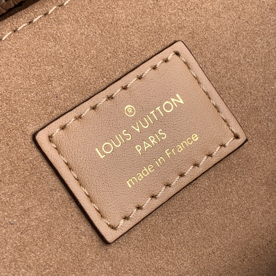 Louis Vuitton Pochette Metis Handbags-25*19*7CM