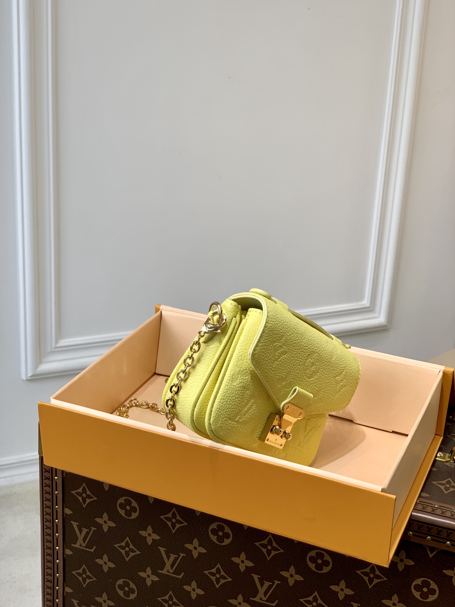 Louis Vuitton Micro Metis Handbags-14*11* 3.5 CM