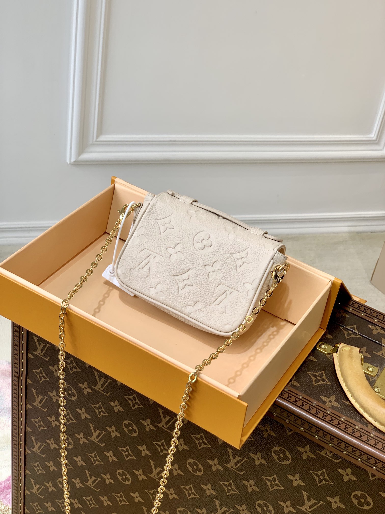 Louis Vuitton Micro Metis Handbags-14*11* 3.5 CM