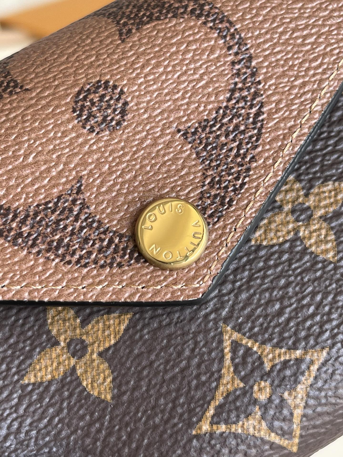 Louis Vuitton Zoé Wallet-9.5*7.5*3CM