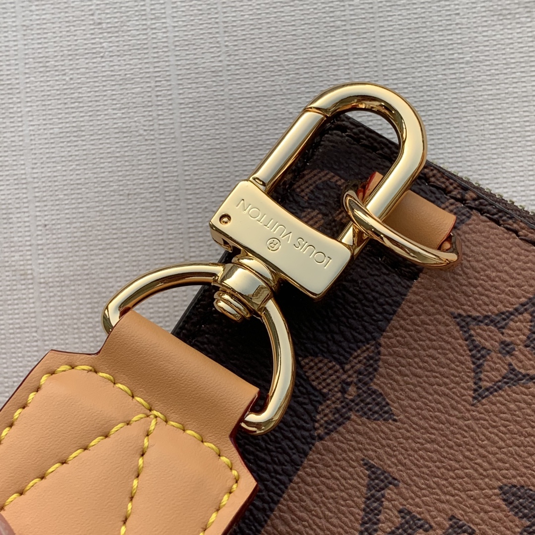 Louis Vuitton Sac Plat-26.0 x 28.5 x 6CM