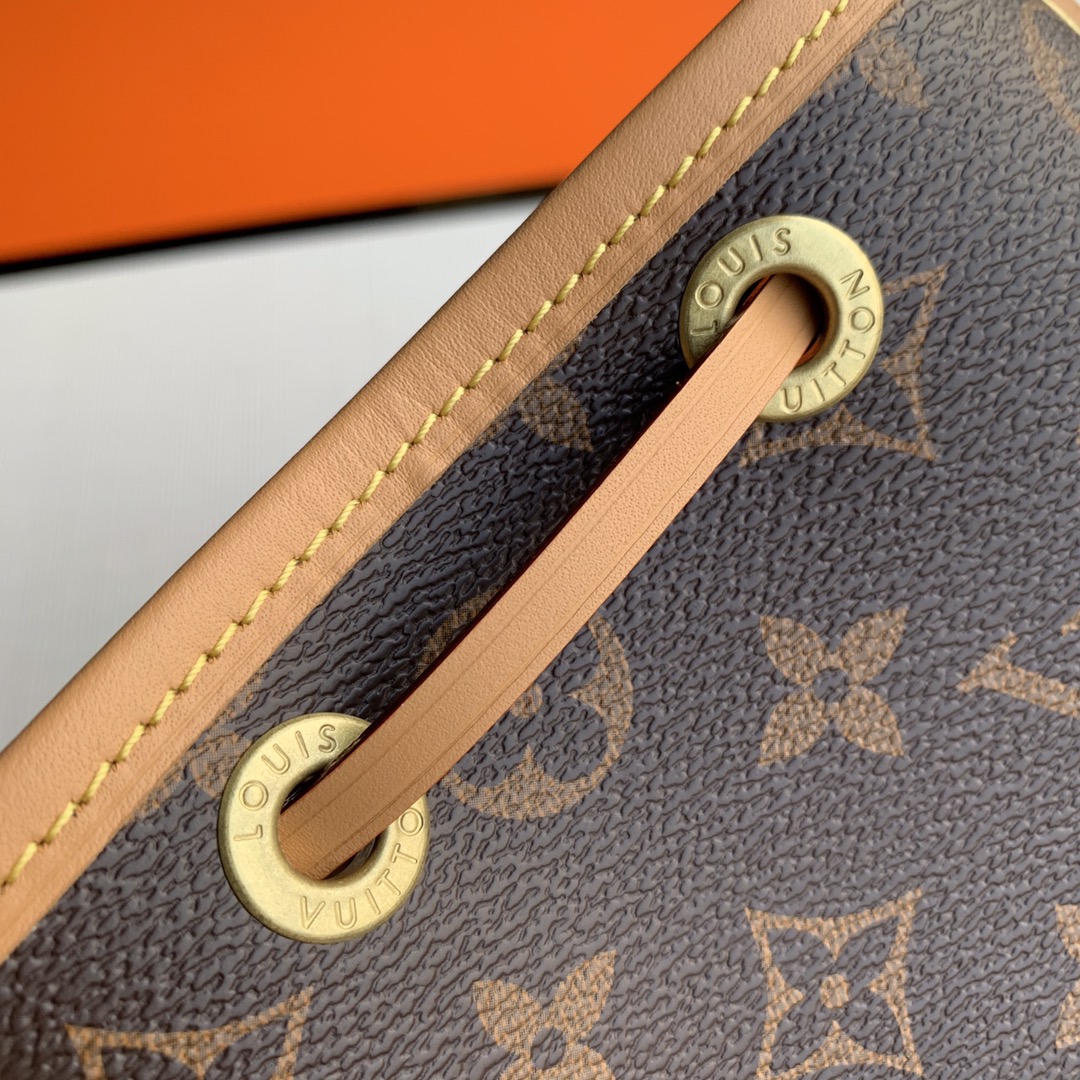 Louis Vuitton NéoNoé Bucket Bag -24 x 22 x 15CM