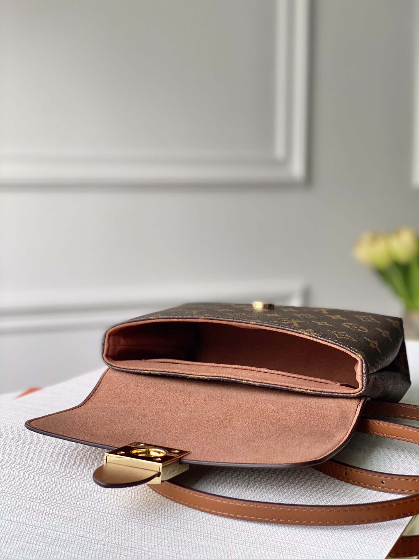 Louis Vuitton Locky BB Bag -21* 17.0*8CM Louis Vuitton Locky BB Bag -21* 17.0*8CM