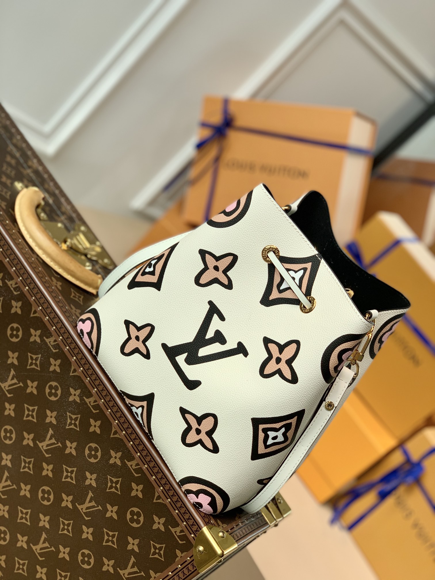 Louis Vuitton Wild at Heart NéoNoé Bucket Bag -26X22X27CM