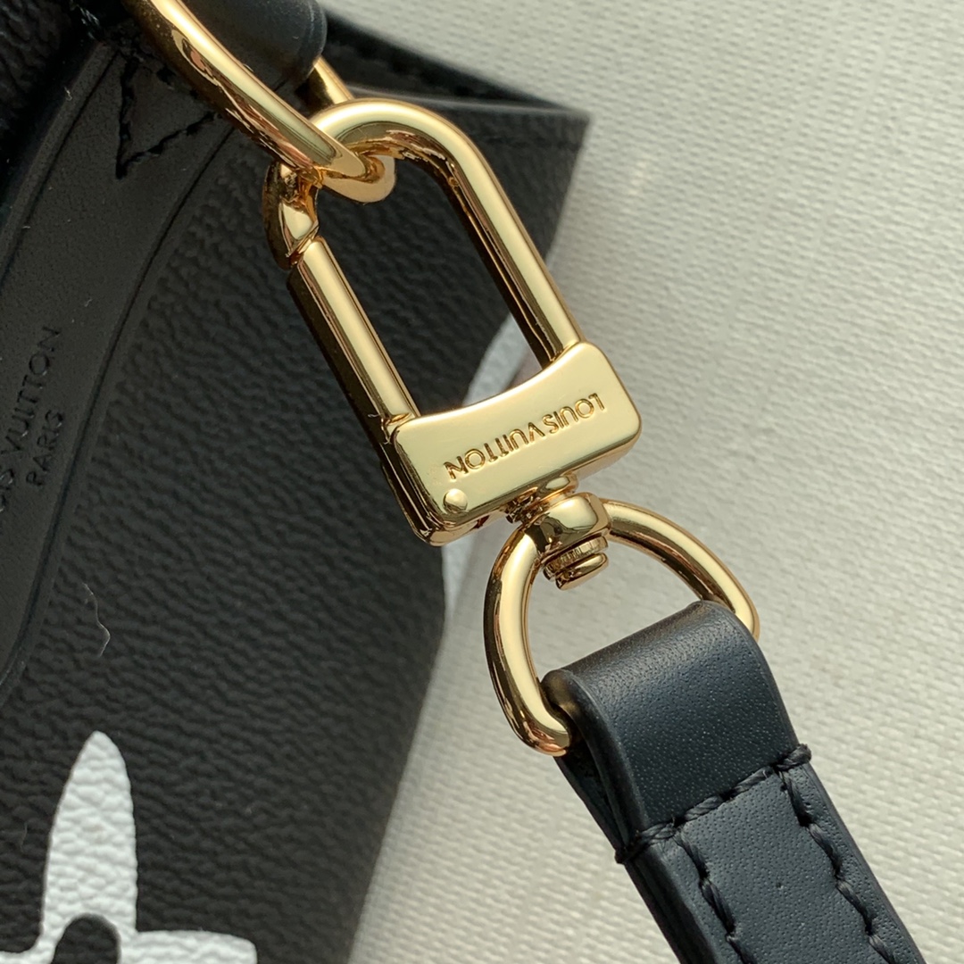 Louis Vuitton Wild at Heart NéoNoé Bucket Bag -26X22X27CM