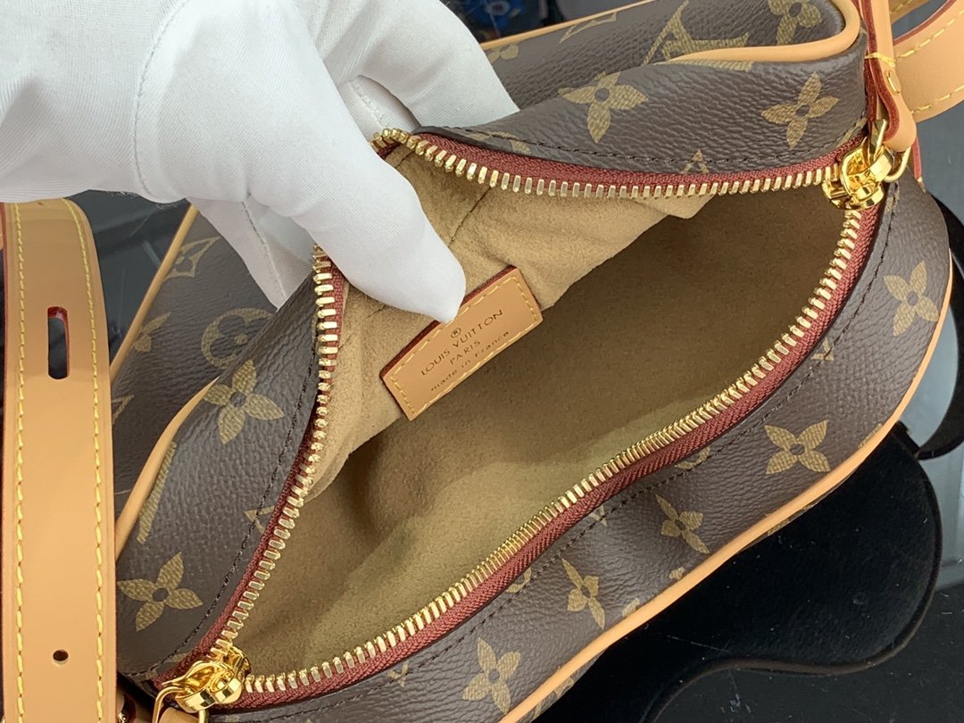 Louis Vuitton Love Handbags-M45149 -22*20*6CM Louis Vuitton Love Handbags-M45149 -22*20*6CM