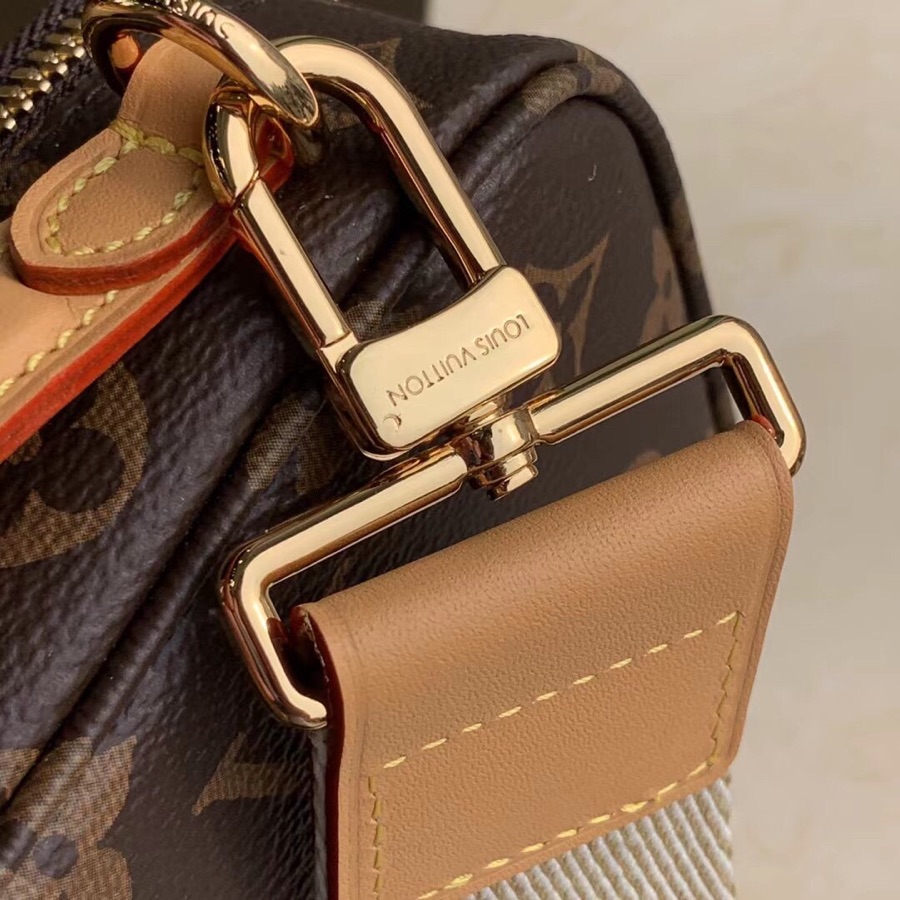 Louis Vuitton M80446 Utility Crossbody – 18*11*10CM Louis Vuitton M80446 Utility Crossbody – 18*11*10CM