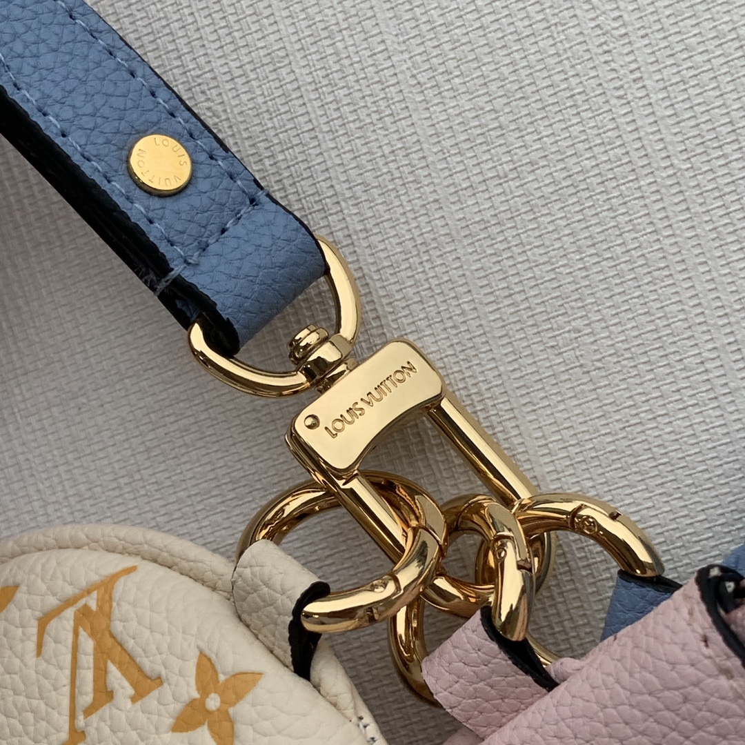Louis Vuitton By The Pool Pouch-20*12*3CM