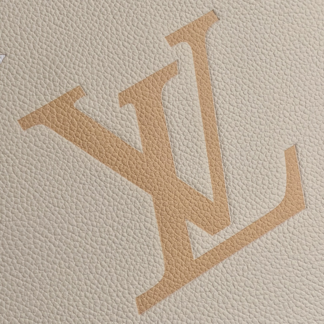 Louis Vuitton Toiletry Pouch 26-26*20*5CM Louis Vuitton Toiletry Pouch 26-26*20*5CM