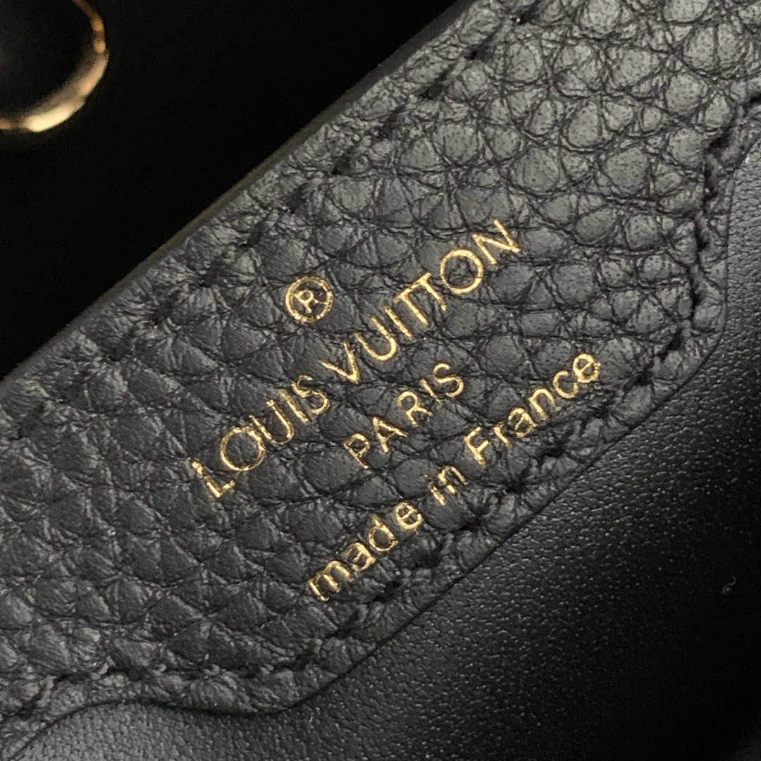 Louis Vuitton Capucines Bag-27*18*9CM