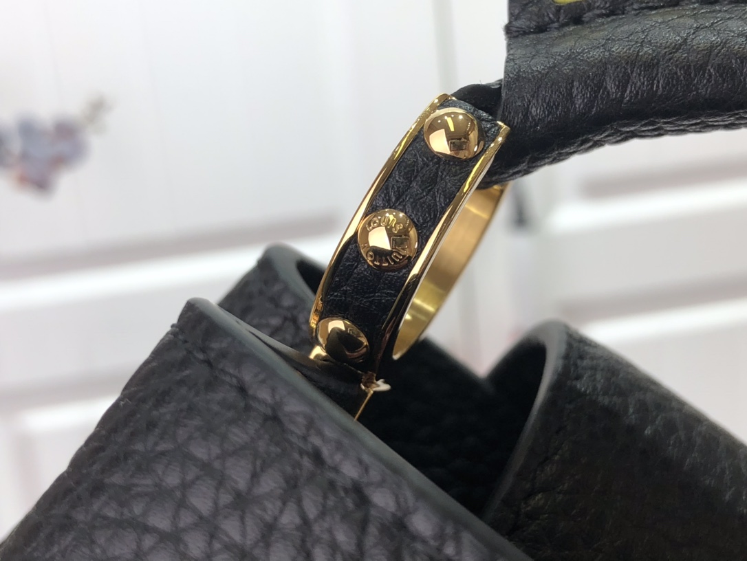 Louis Vuitton Capucines Bag-27*18*9CM