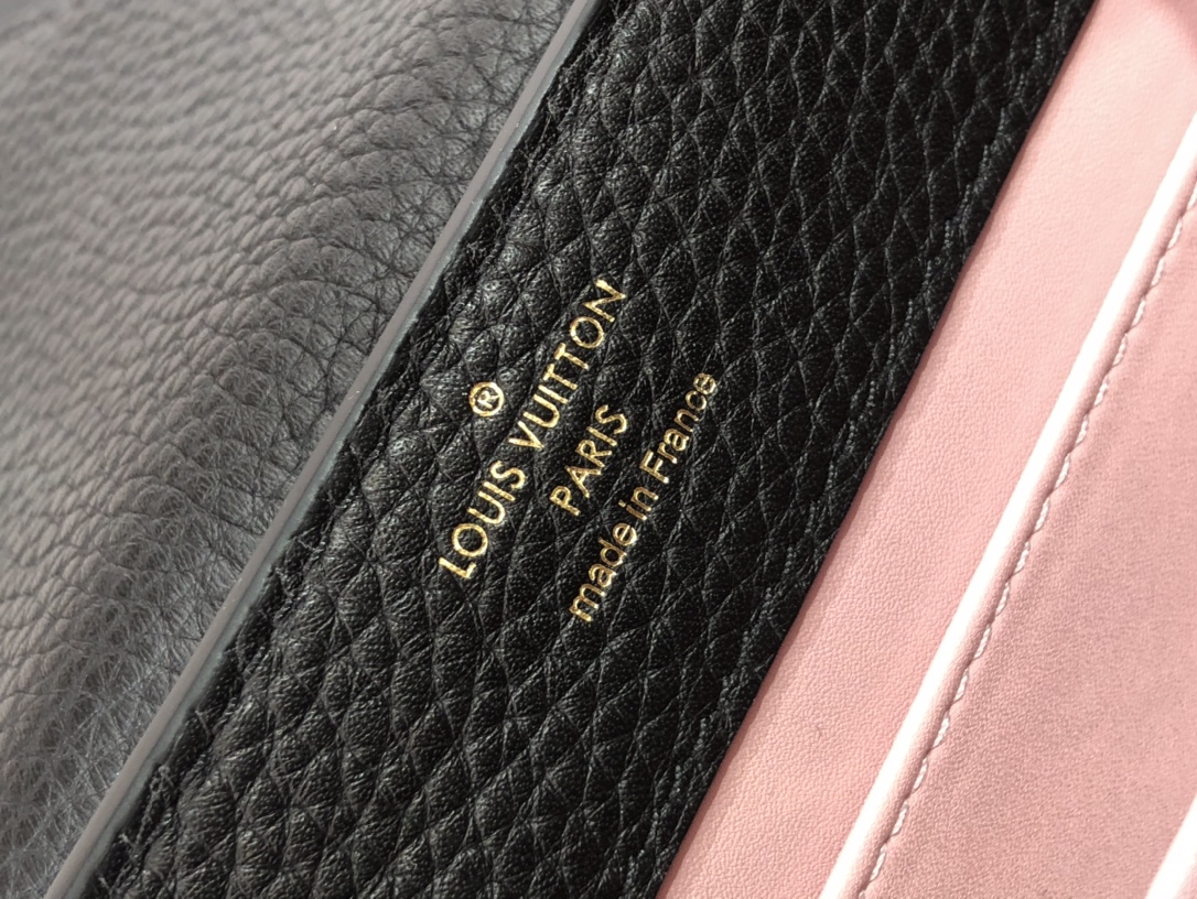 Louis Vuitton Capucines Bag-27*18*9CM