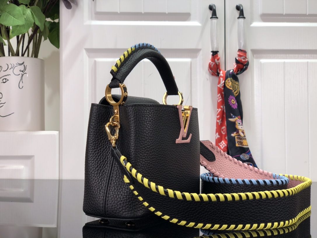 Louis Vuitton Capucines Bag-27*18*9CM