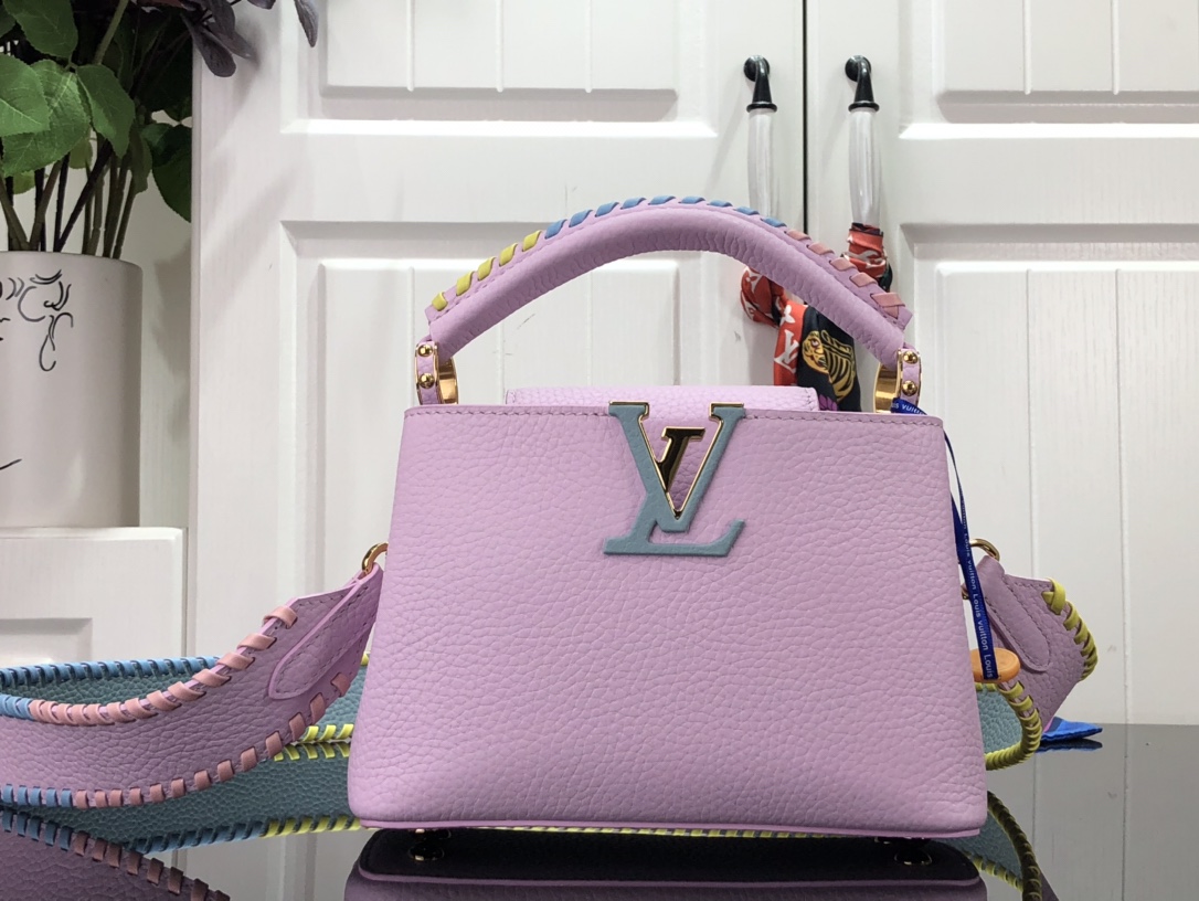 Louis Vuitton Capucines Bag-27*18*9CM