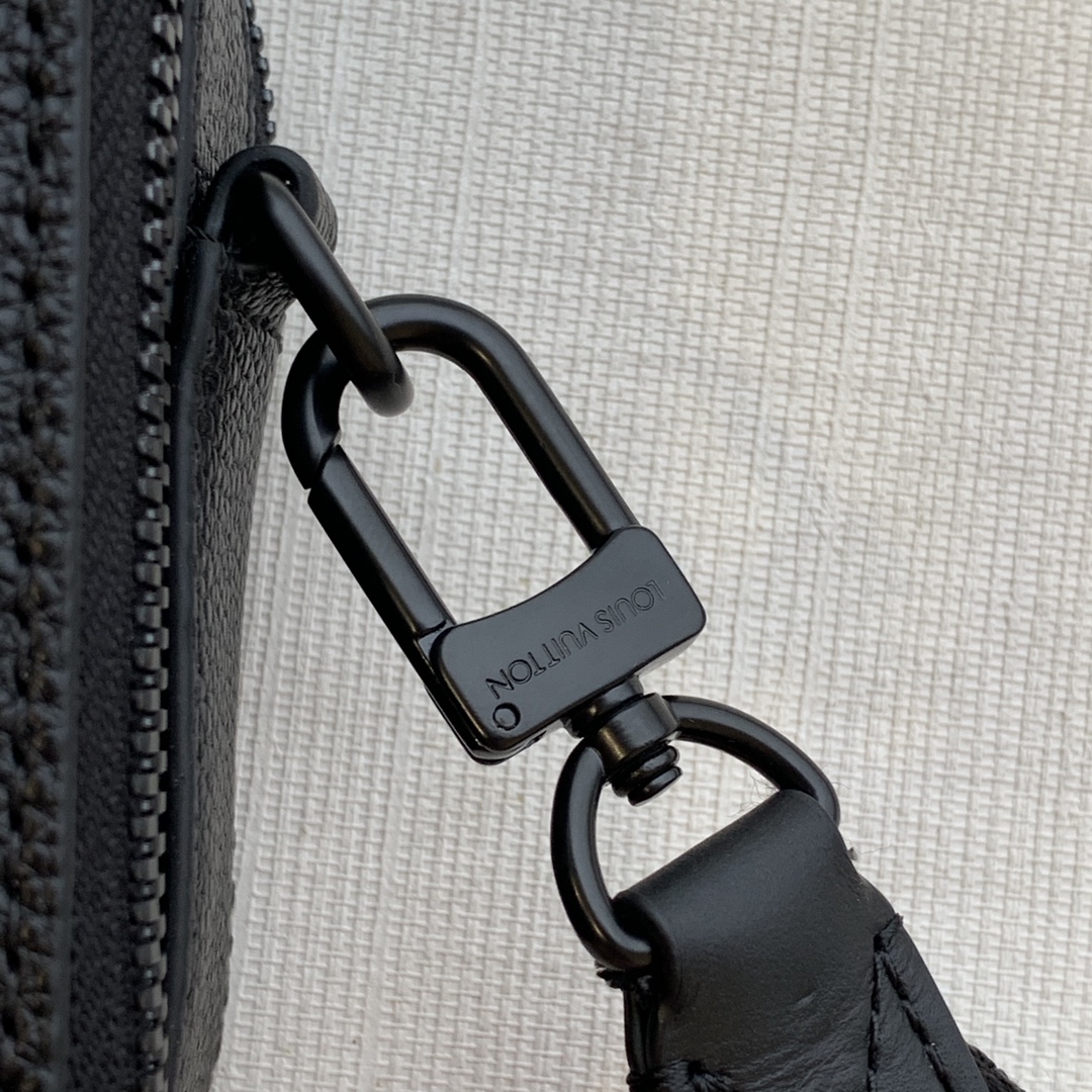 Louis Vuitton Alpha Wearable Bag-M59161-18.5 x 11 x 6.5CM