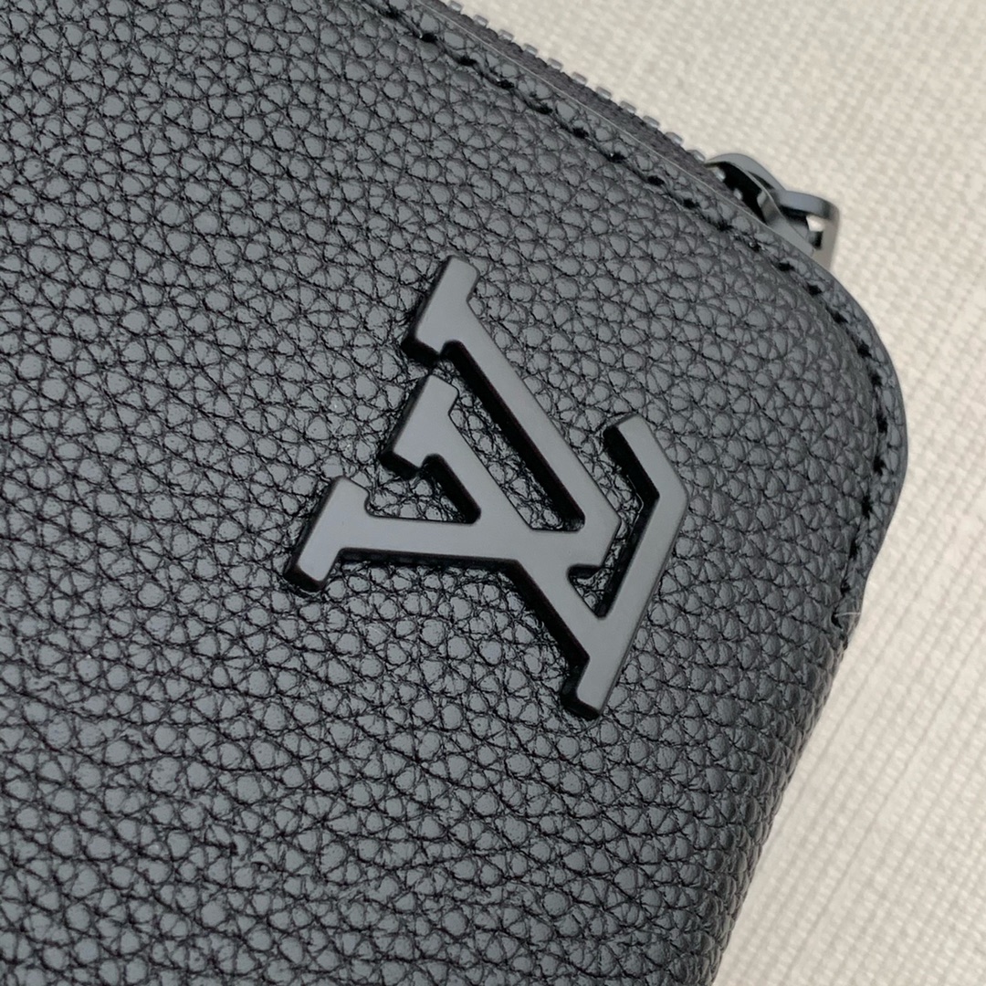 Louis Vuitton Alpha Wearable Bag-M59161-18.5 x 11 x 6.5CM