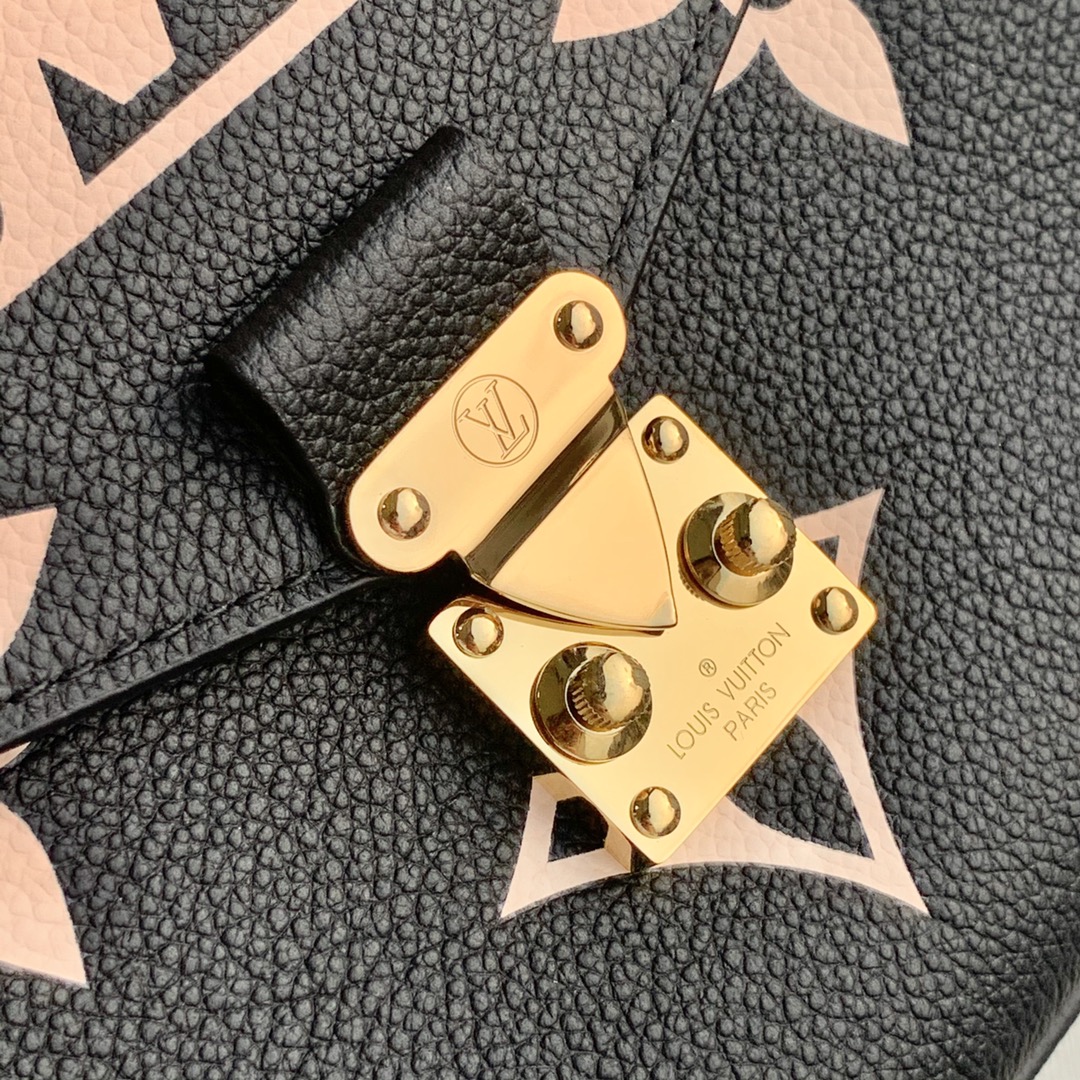 Louis Vuitton Pochette Metis Handbags-25*19*7CM