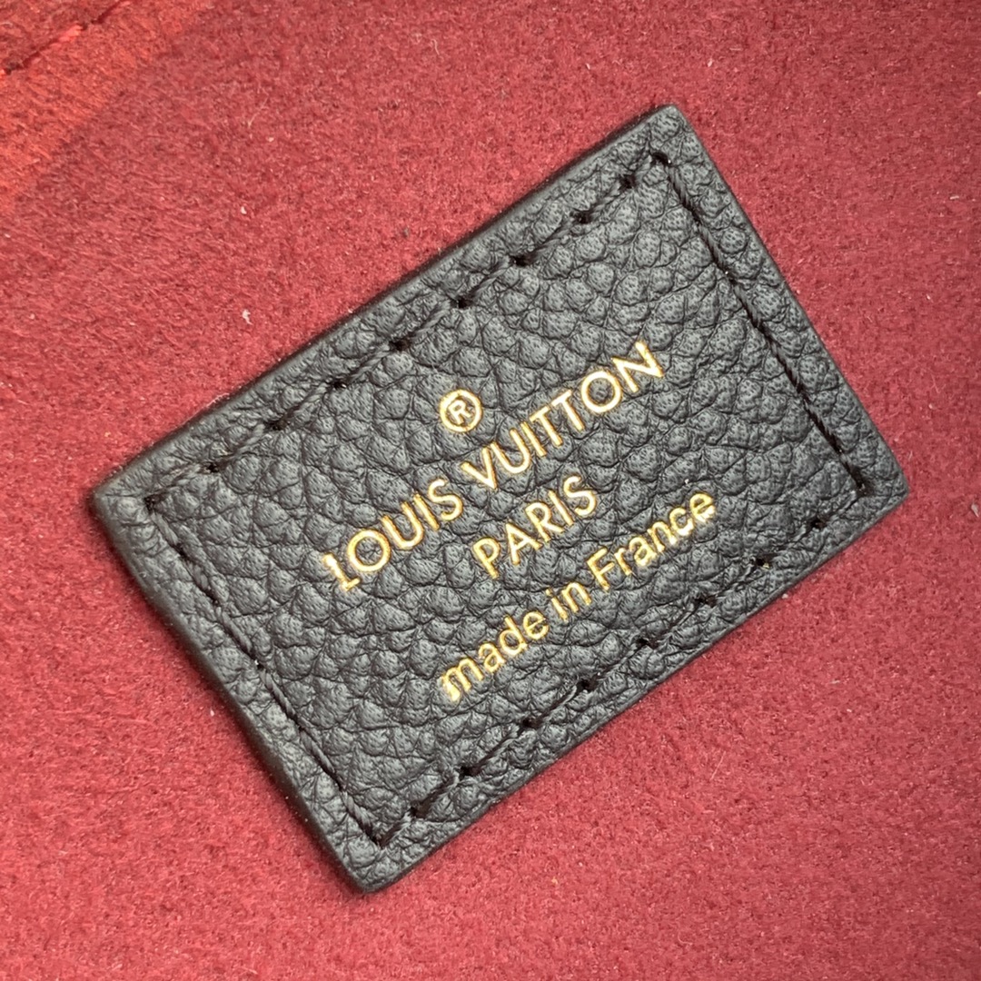 Louis Vuitton Pochette Metis Handbags-25*19*7CM