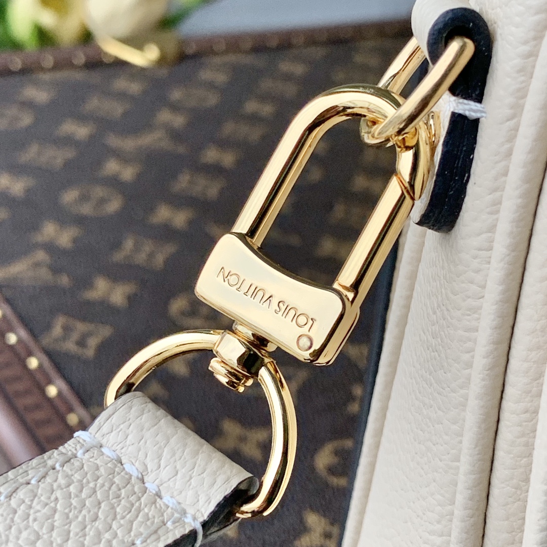 Louis Vuitton Pochette Metis Handbags-25*19*7CM