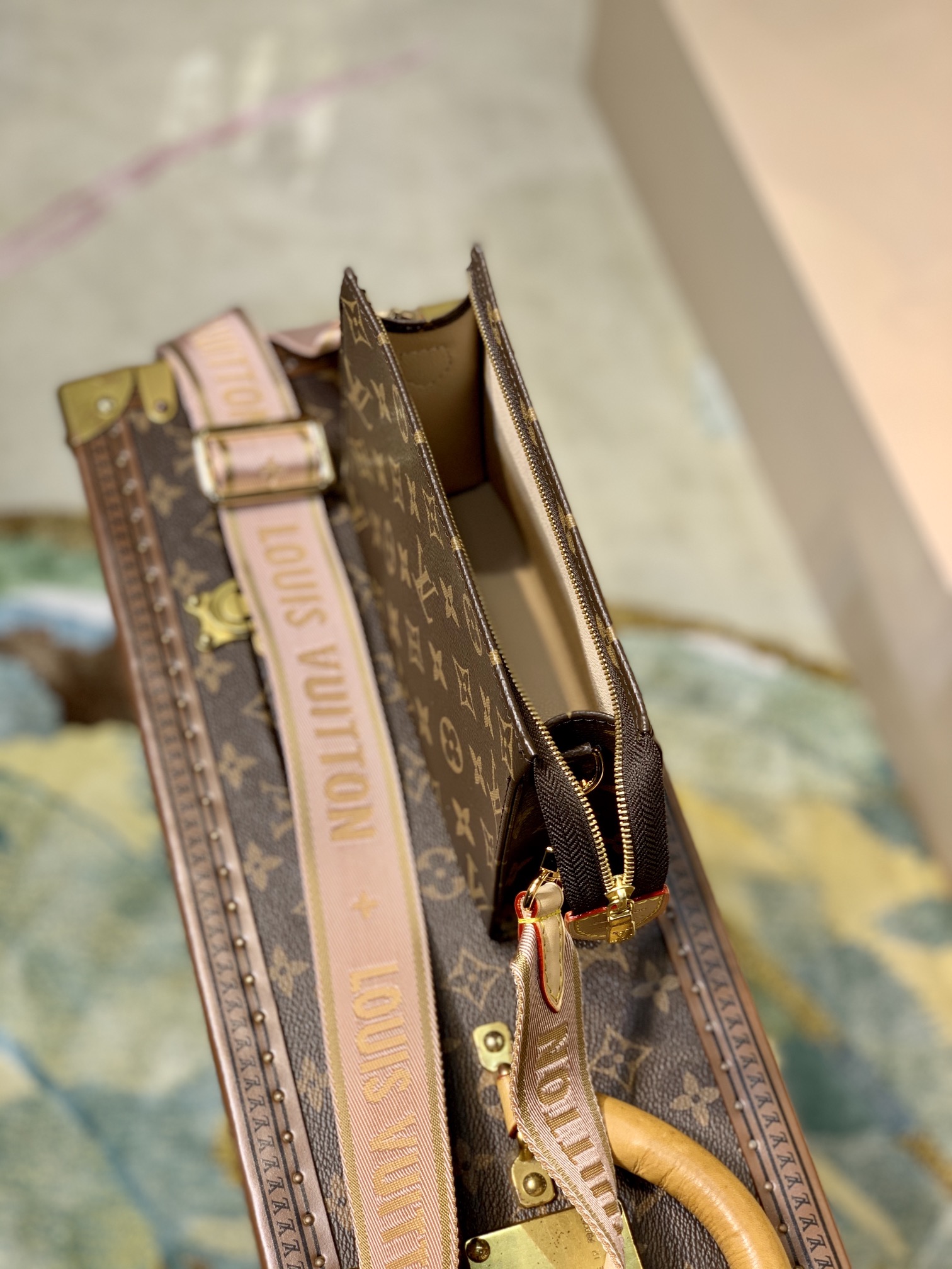 Louis Vuitton M47546 Toiletry Handbags- 26-19.0×15.0x6CM Louis Vuitton M47546 Toiletry Handbags- 26-19.0×15.0x6CM