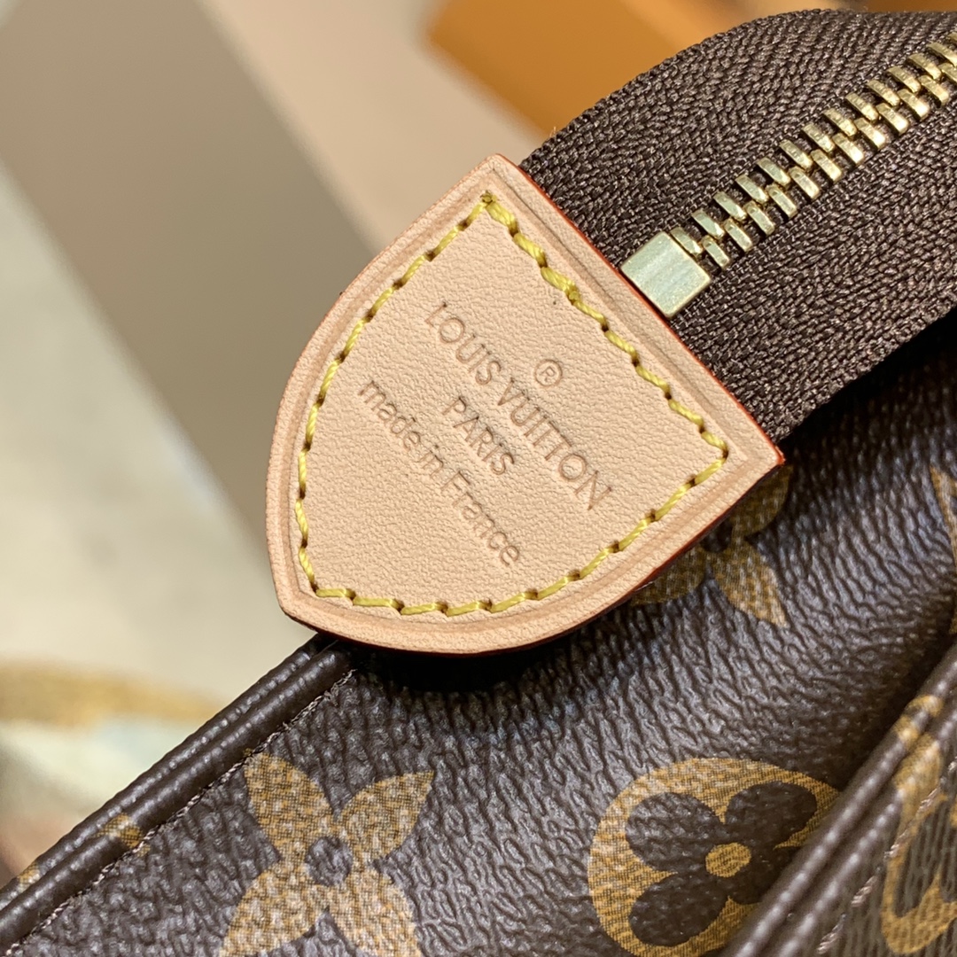 Louis Vuitton Toiletry Pouch 26-26*20*5CM Louis Vuitton Toiletry Pouch 26-26*20*5CM
