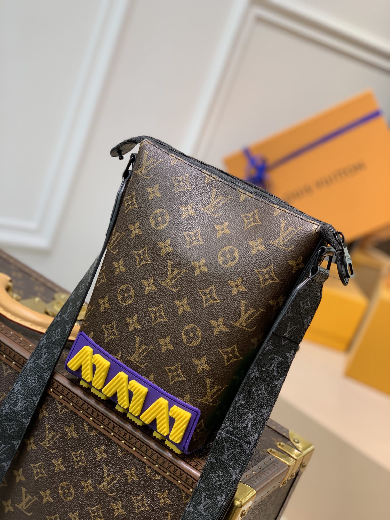 Louis Vuitton Cruiser Handbags-25*22.5*13CM