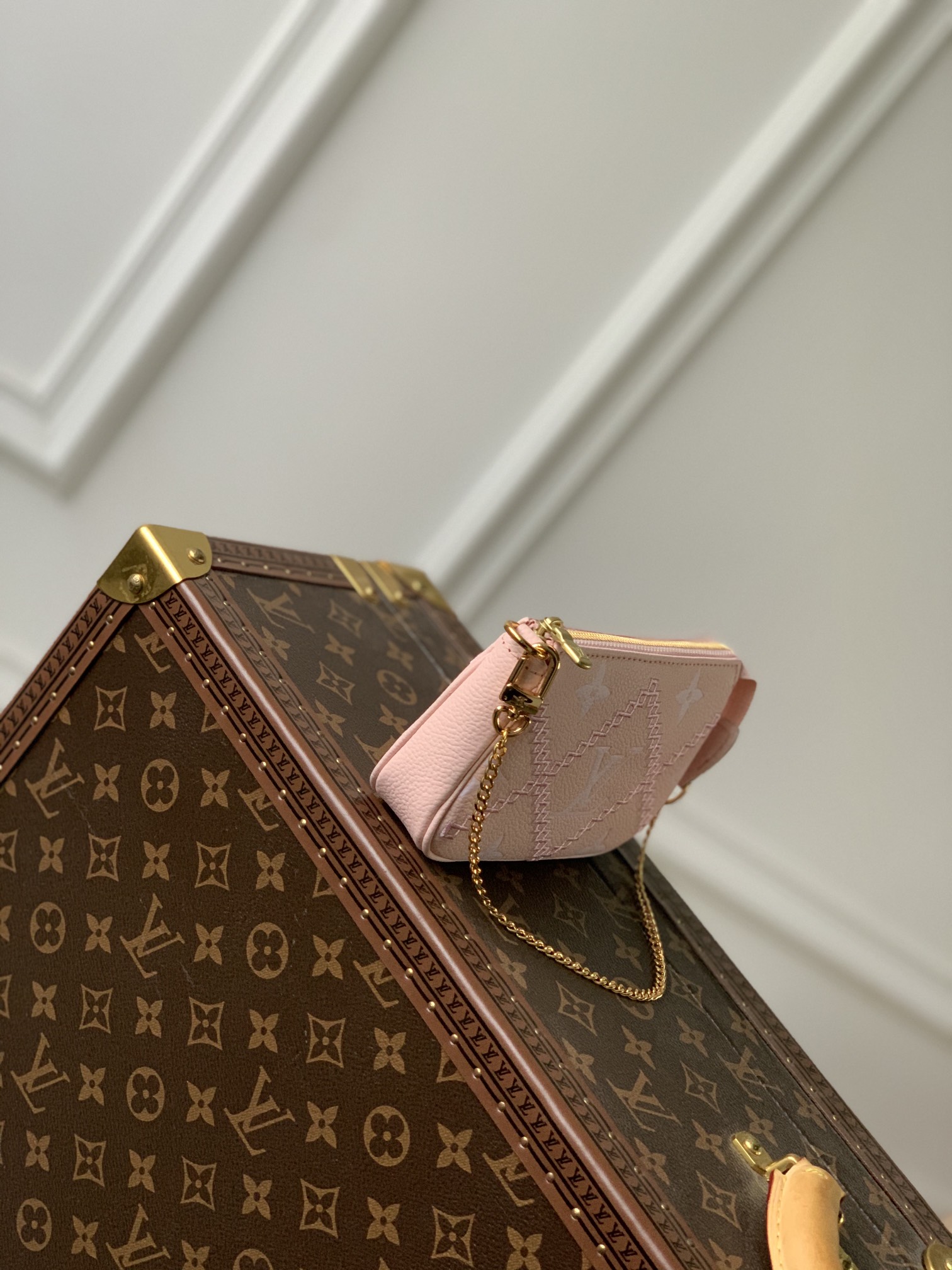 Louis Vuitton Mini Pochette Accessoires-15*9.5*3CM