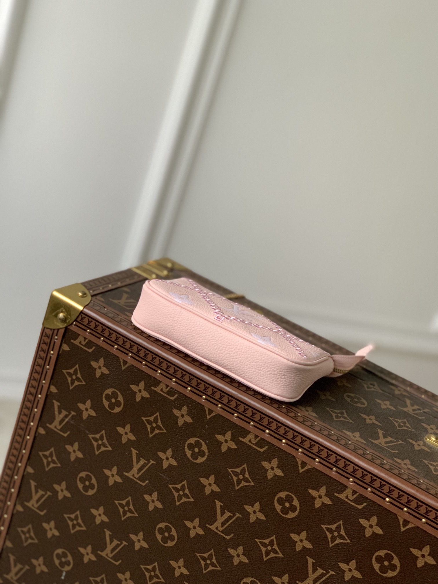 Louis Vuitton Mini Pochette Accessoires-15*9.5*3CM