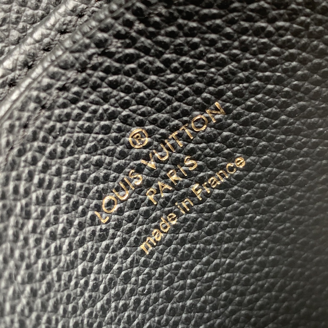 Louis Vuitton Zippy Wallet-11*8.5*12CM