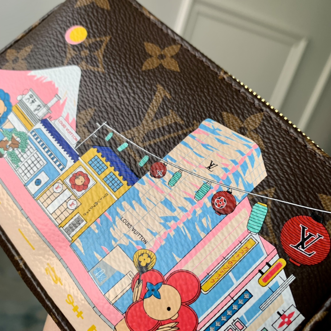 Louis Vuitton Mini Pochette Accessoires-15*9.5*3CM