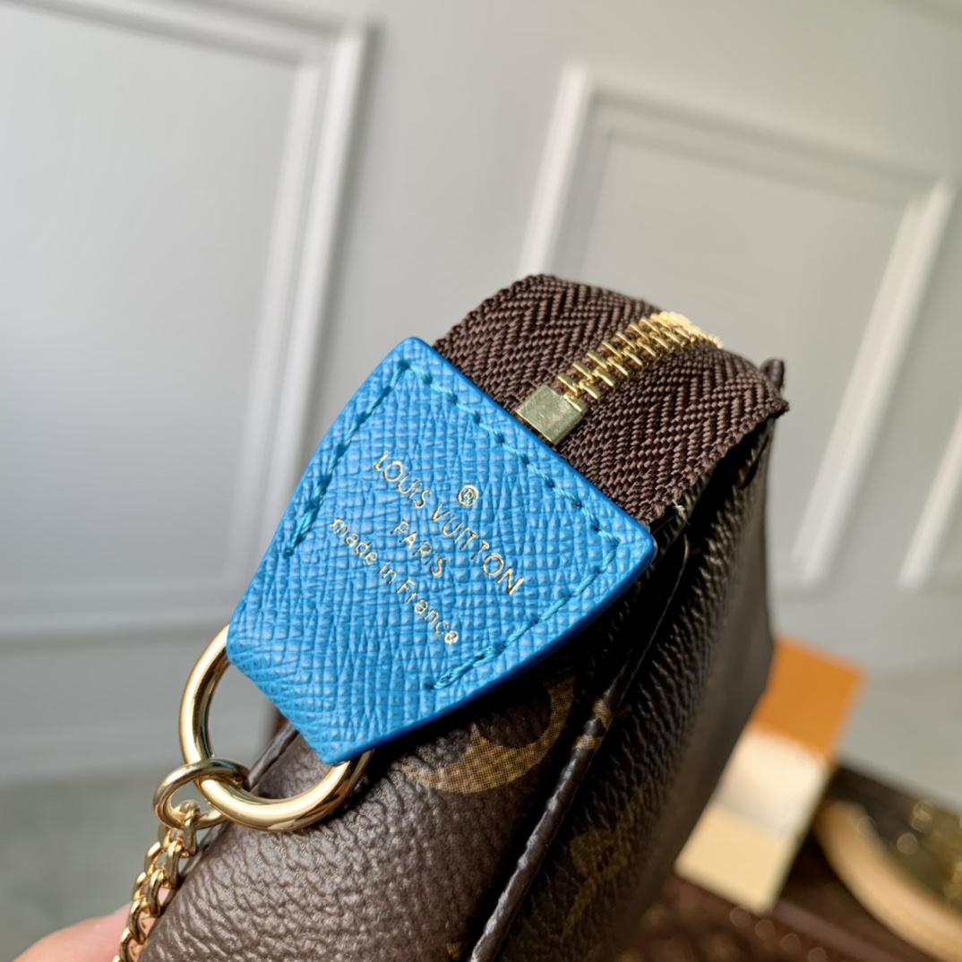 Louis Vuitton Mini Pochette Accessoires-15*9.5*3CM