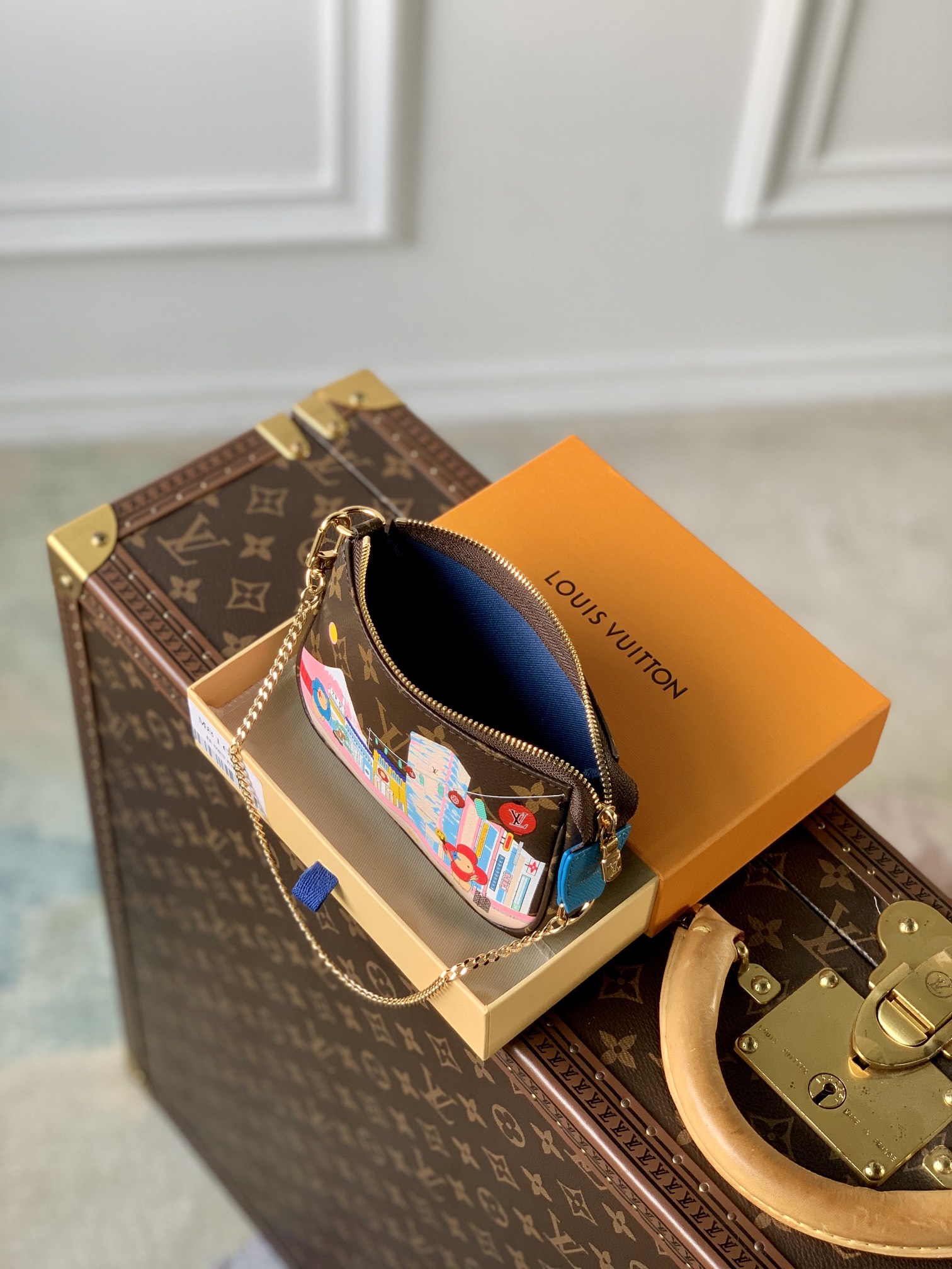Louis Vuitton Mini Pochette Accessoires-15*9.5*3CM