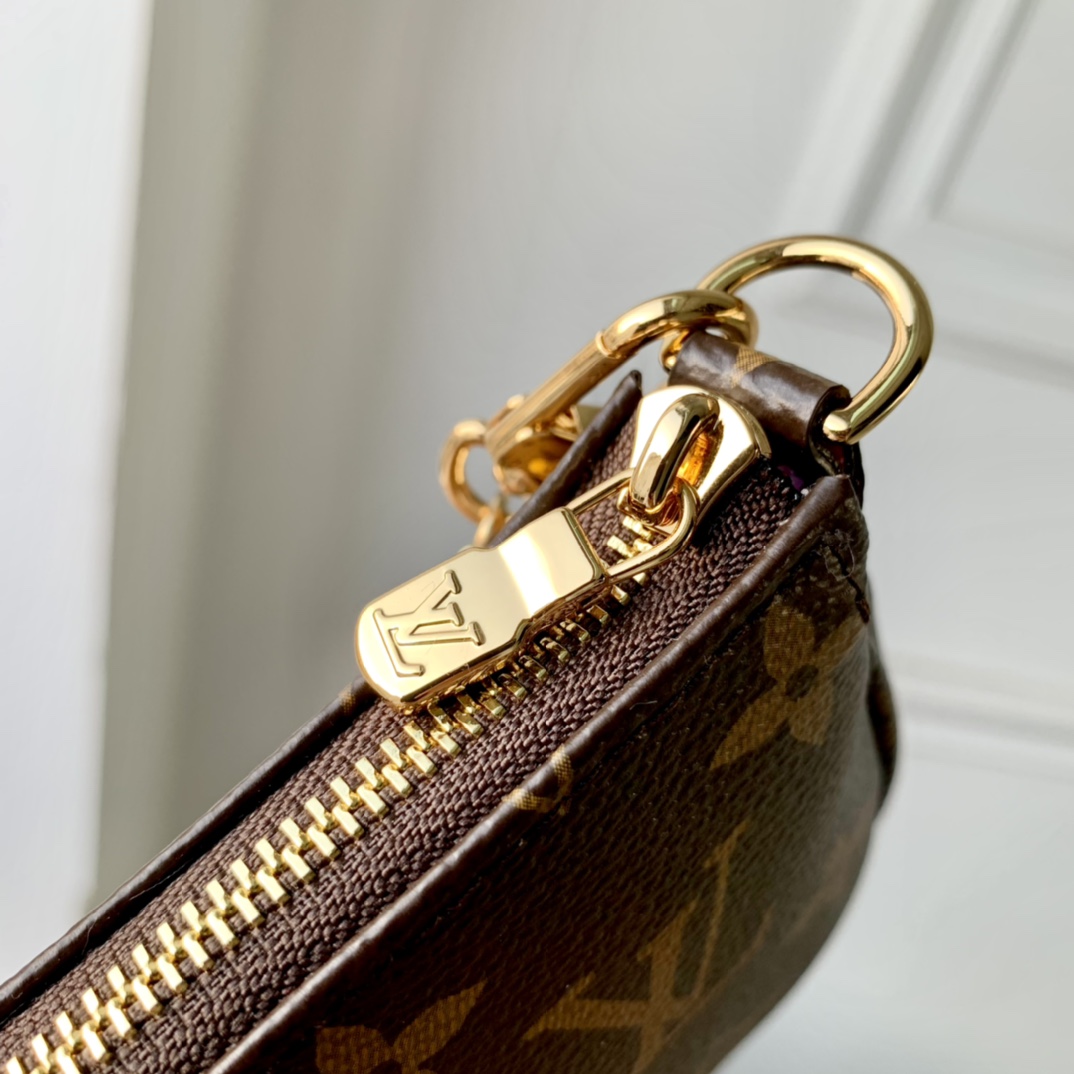 Louis Vuitton Mini Pochette Accessoires-15*9.5*3CM
