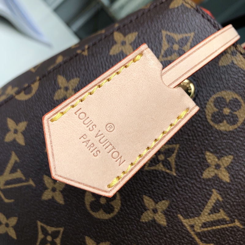 Louis Vuitton Montaigne MM-33*23*15CM