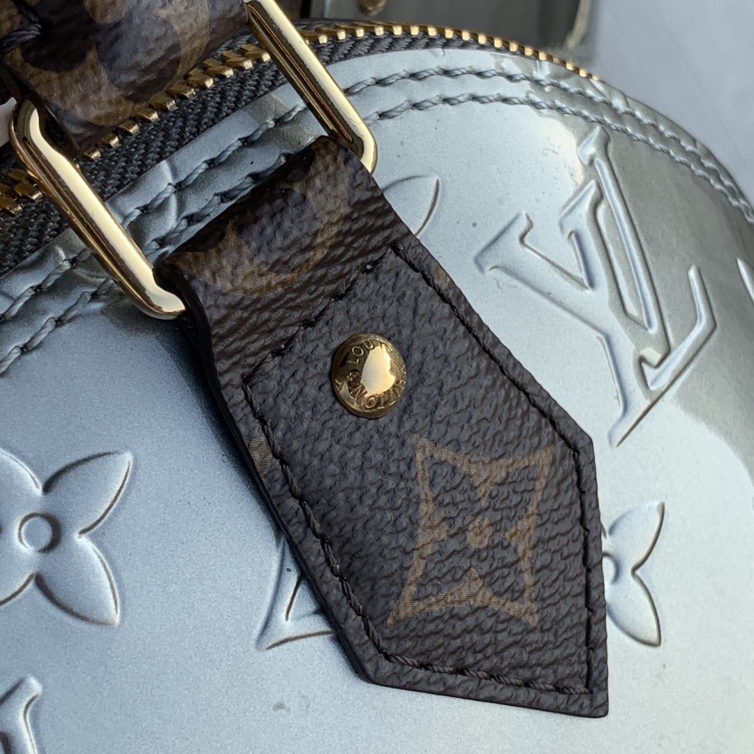 Louis Vuitton Alma BB-25*19*12CM