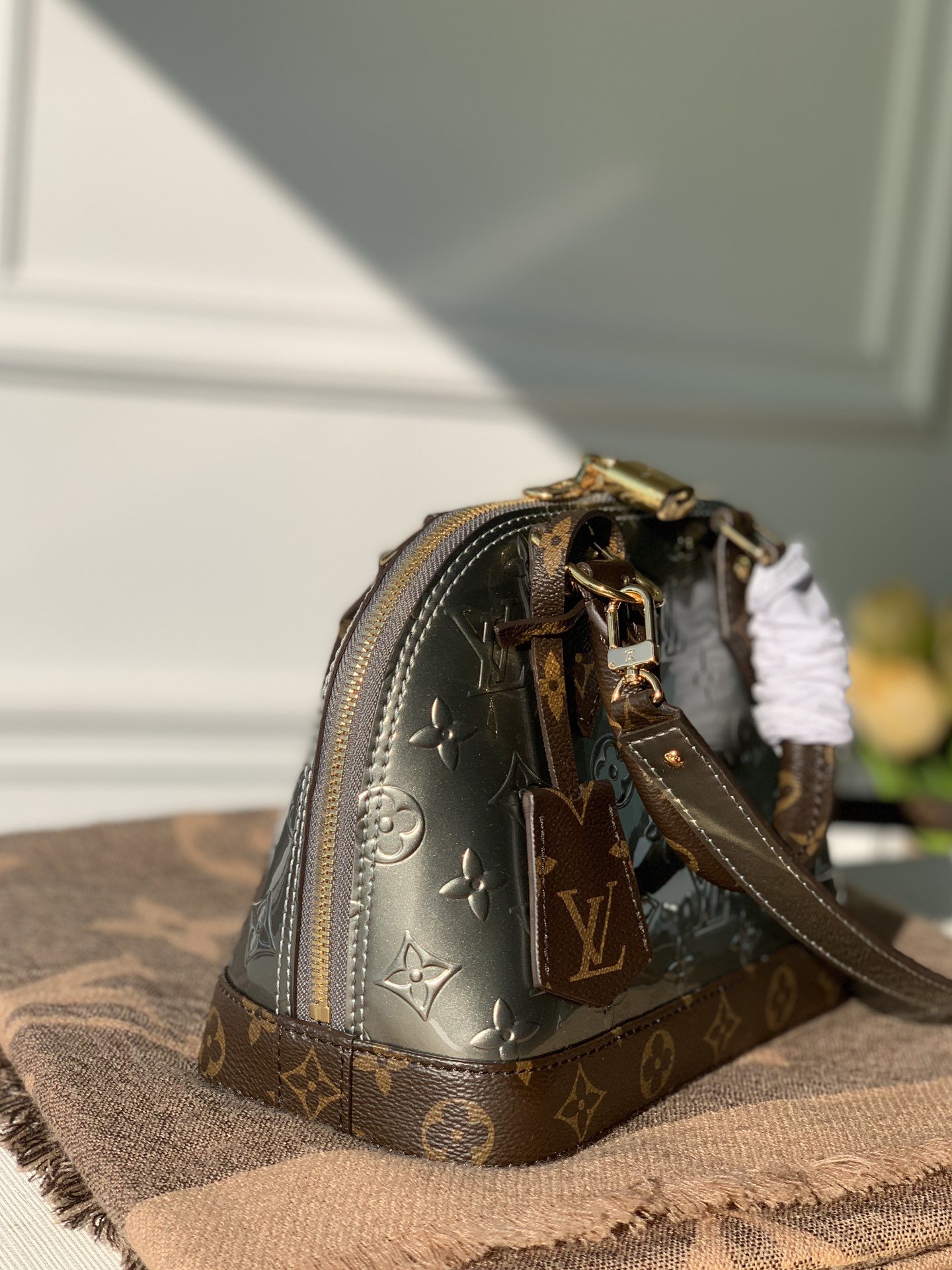 Louis Vuitton Alma BB-25*19*12CM