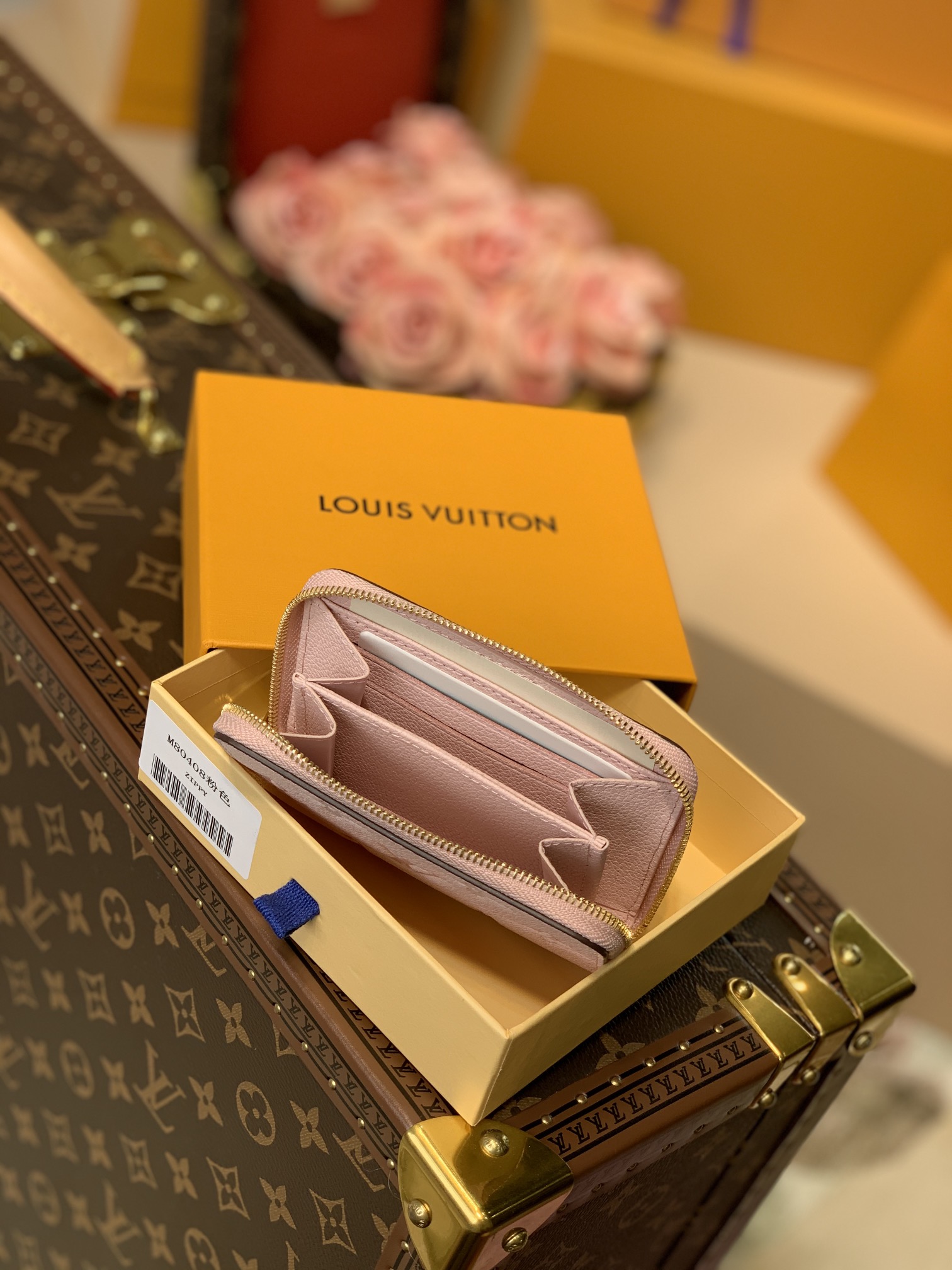 Louis Vuitton By The Pool Zippy Wallet-11*8.5*12CM