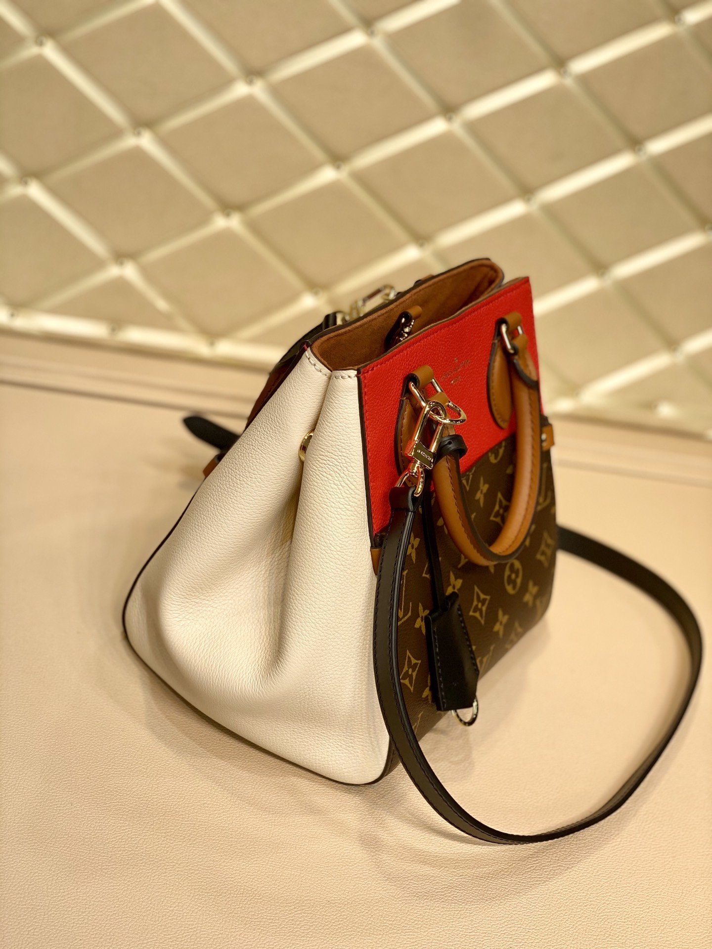 Louis Vuitton Fold Tote Bag-35*40*17CM Louis Vuitton Fold Tote Bag-35*40*17CM