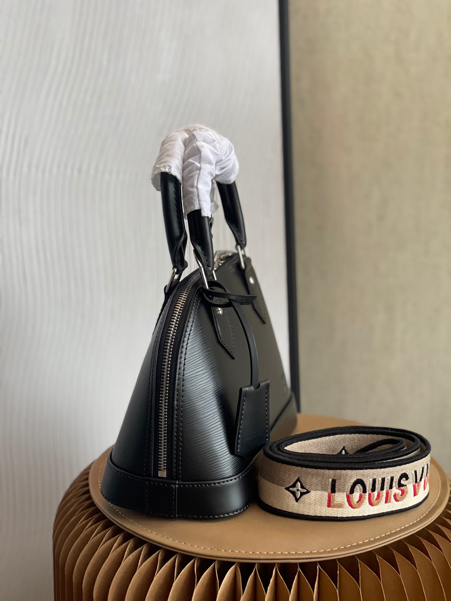 Louis Vuitton Alma BB-25*19*12CM