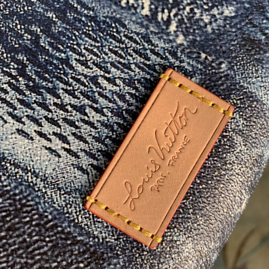 Louis Vuitton Discovery Backpsck-37*40*20 CM