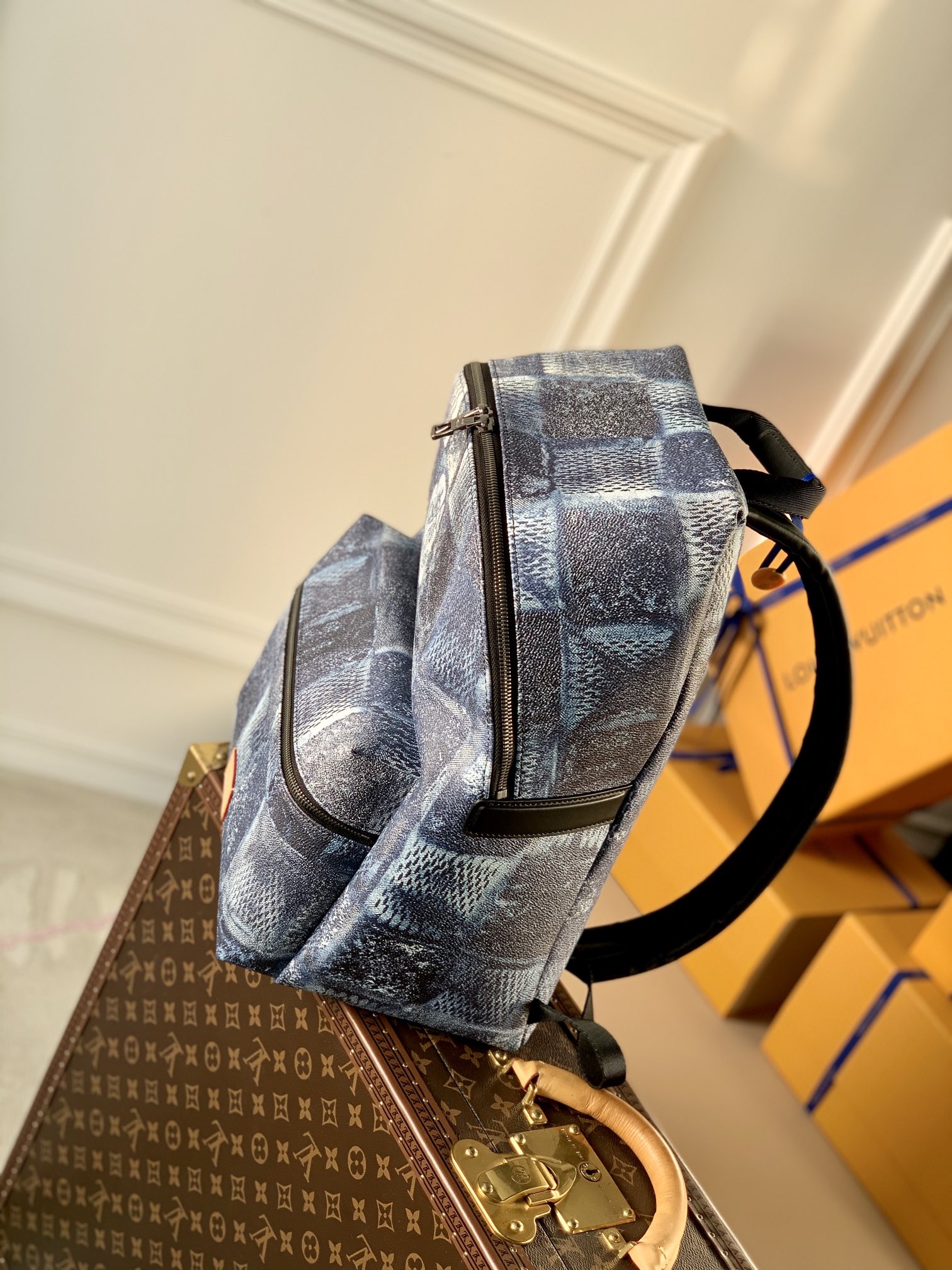 Louis Vuitton Discovery Backpsck-37*40*20 CM