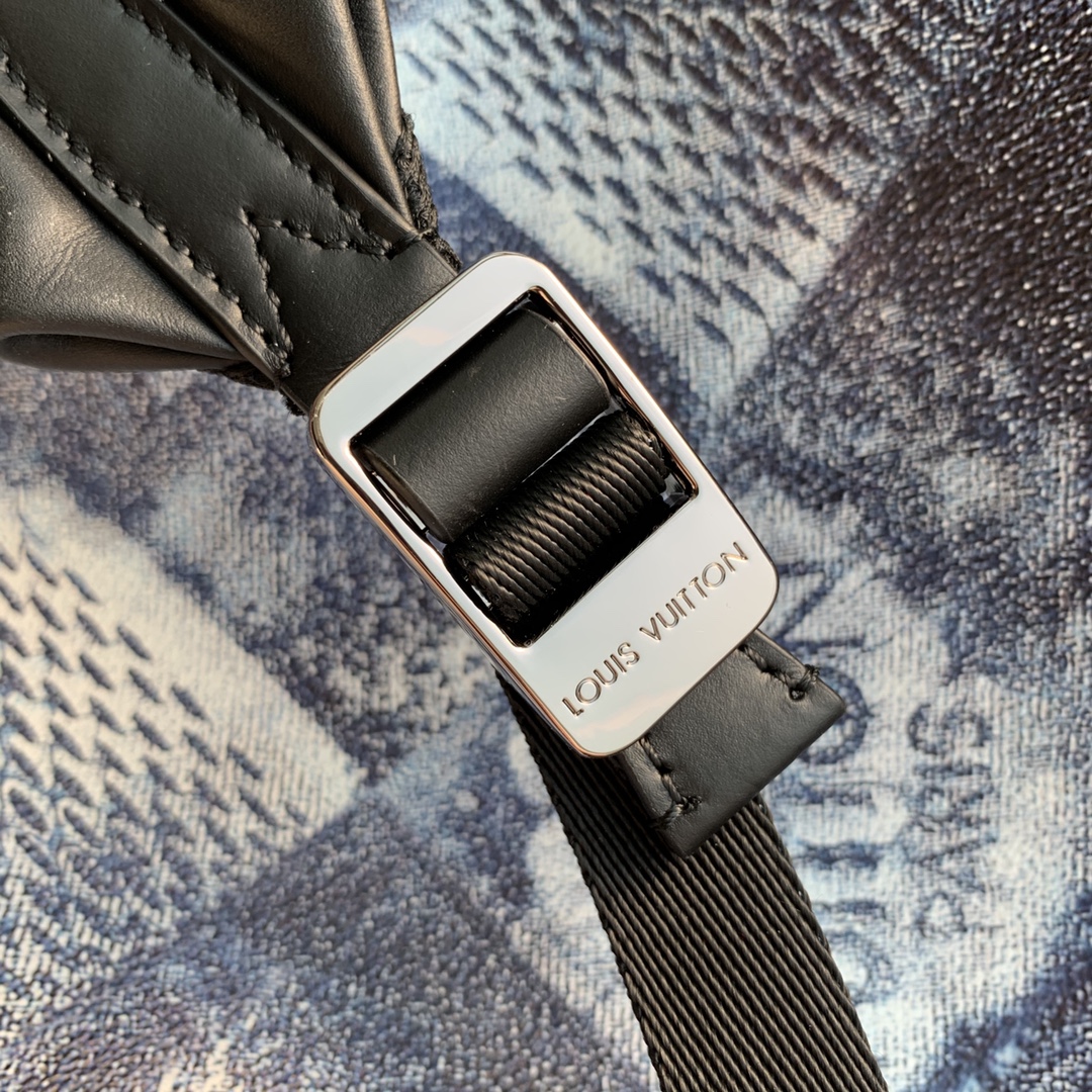 Louis Vuitton Discovery Backpsck-37*40*20 CM