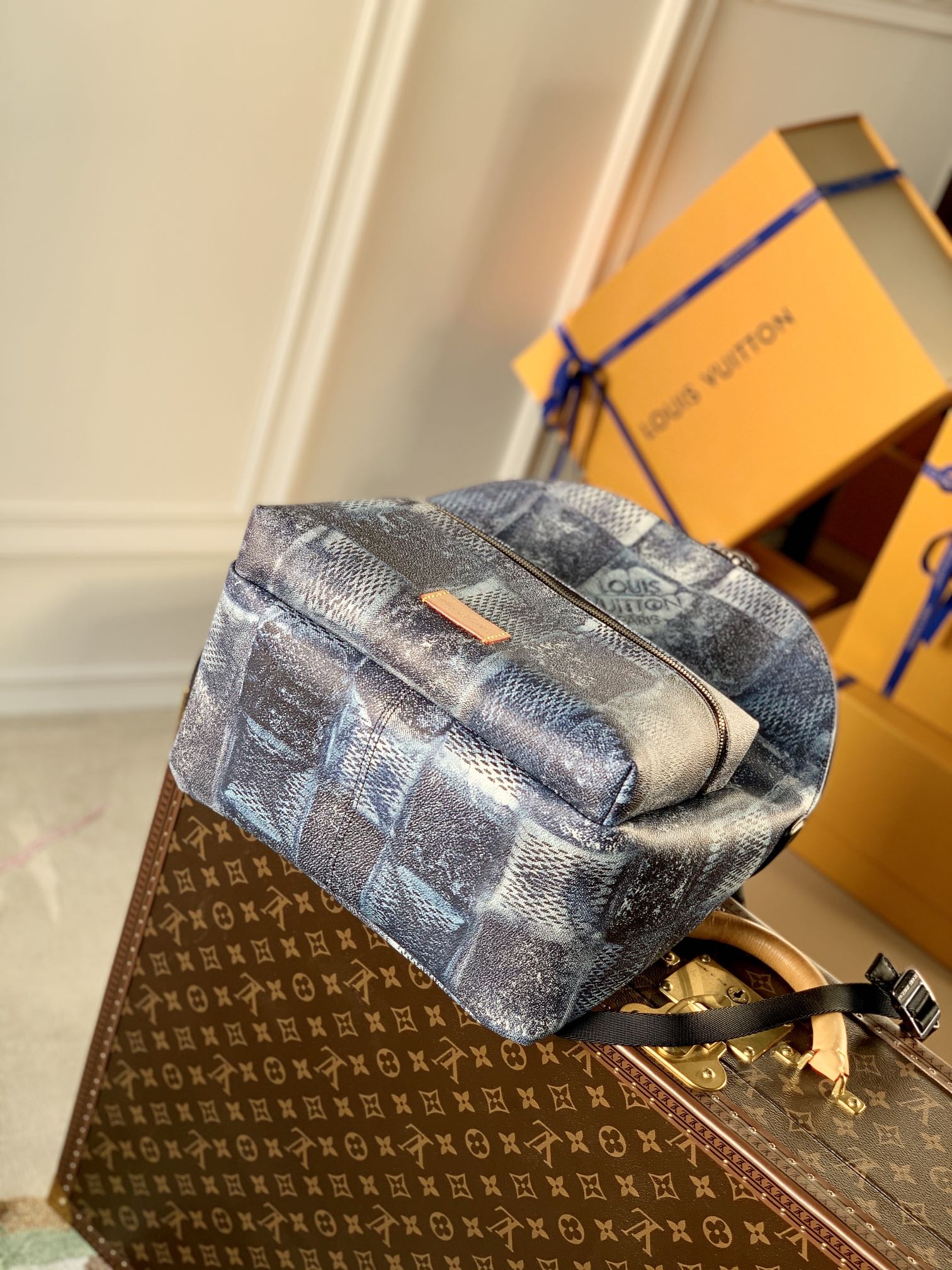Louis Vuitton Discovery Backpsck-37*40*20 CM