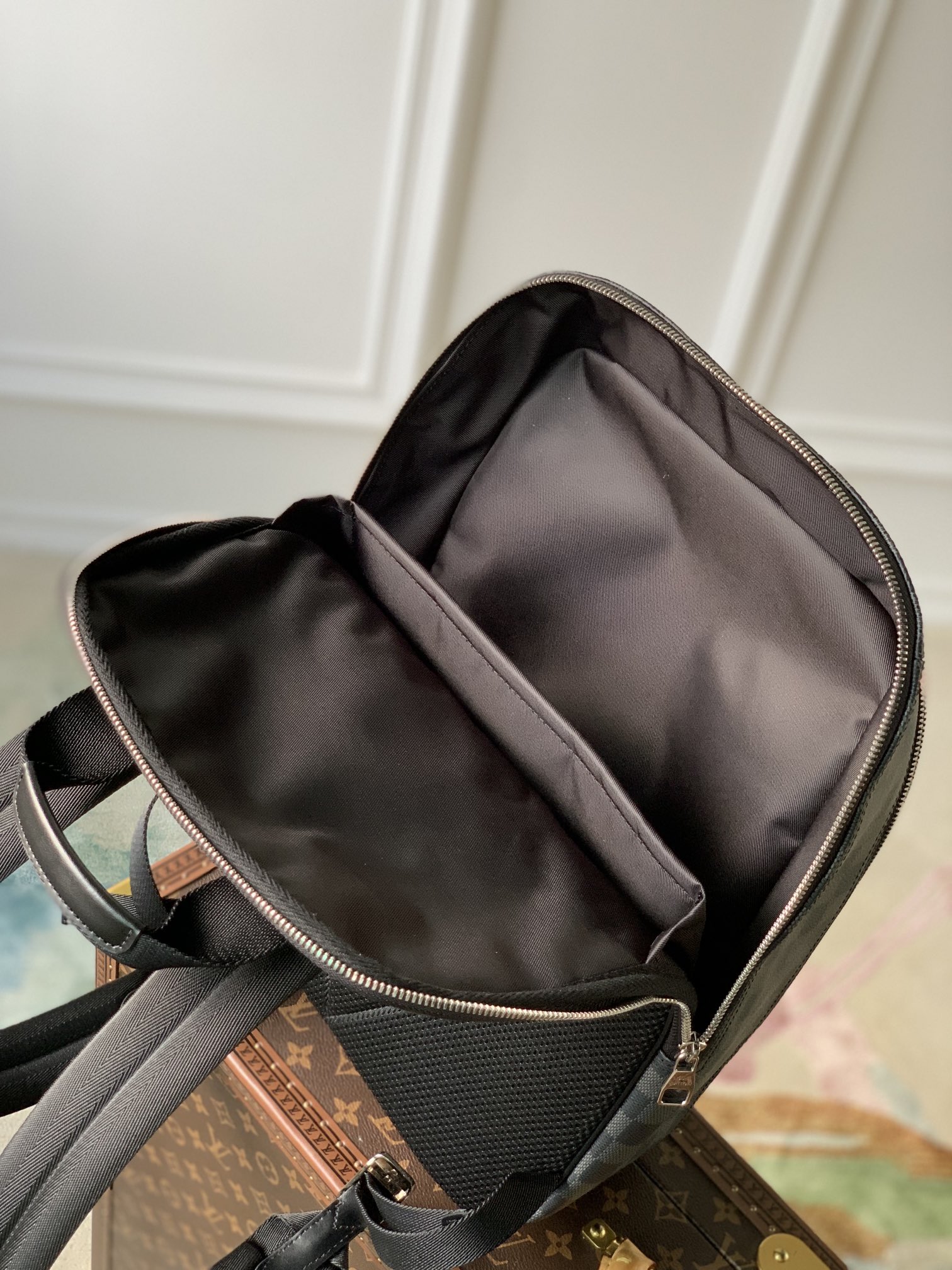 Louis Vuitton Michael Damier Infini Onyx Backpsck-29*42*13CM